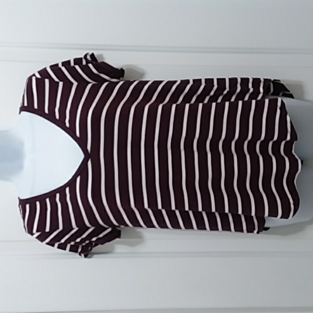 *5/$20* American Eagle Stripe Shirt